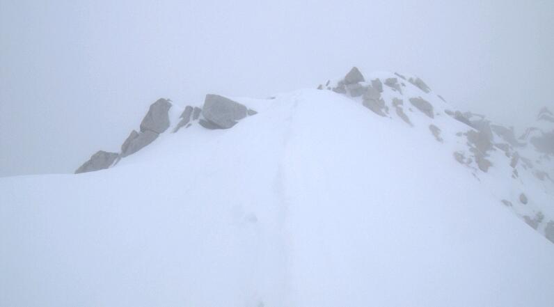 雪隆包顶峰