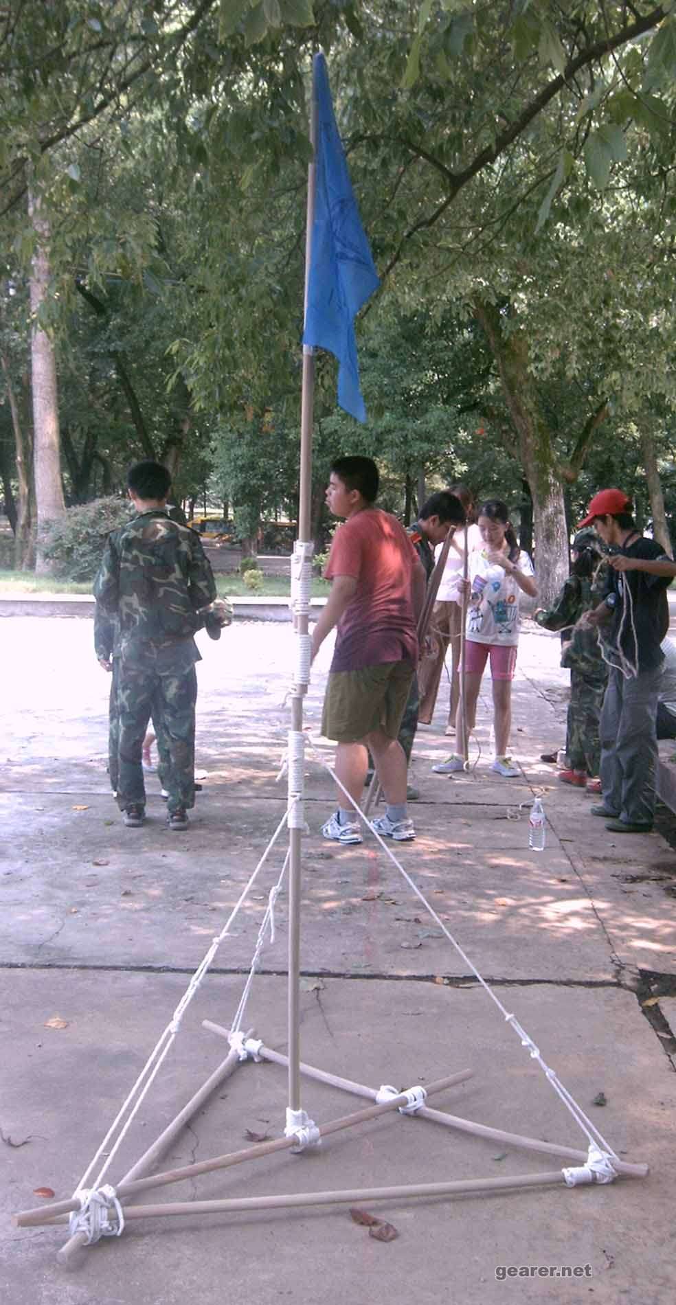 落地旗杆（可很方便的改为晾晒架
