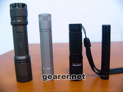 左起：长弓mini，Inova X1，C1，小镁。和使用AAA的小镁一样高