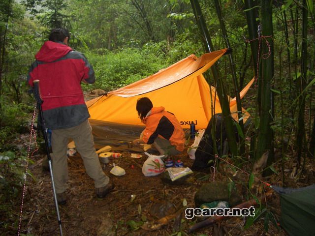 tent09.JPG