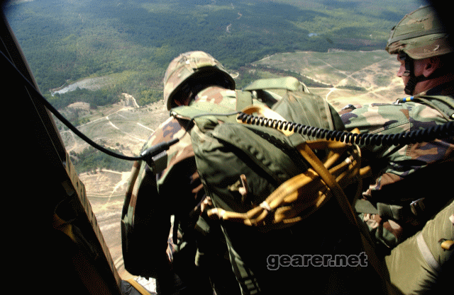 (82ab)DSC_0111.gif