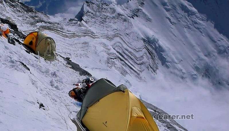 tnf0401.jpg